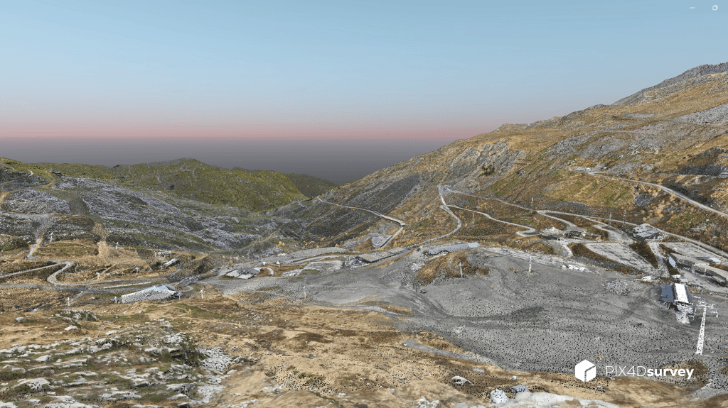 Vue aérienne d'un site de montagne